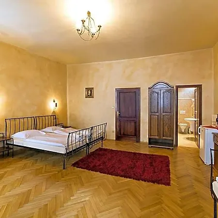 Arcadie & Hotel