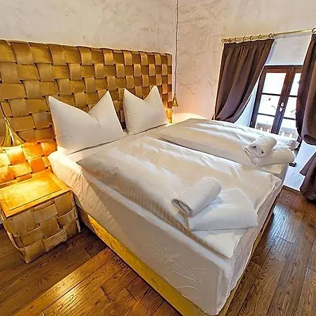 Hotel Arcadie & 3*
