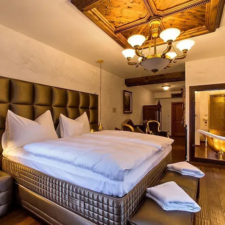 Arcadie & 3* Cesky Krumlov